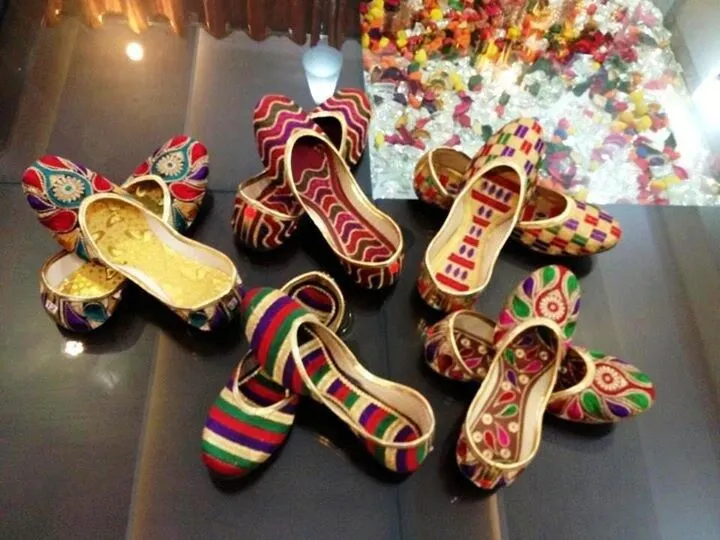 Home images festive foot wear for kids kidsstoppress.com featured